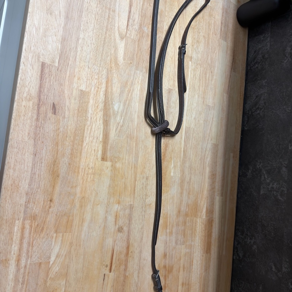 Elegant Brown pony Standing Martingale